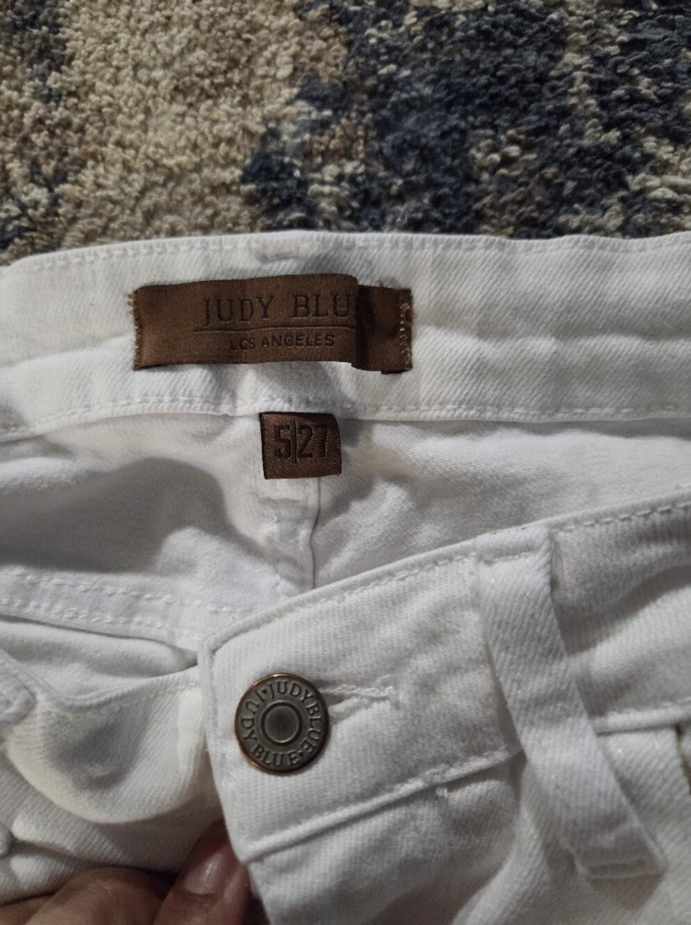 Judy Blue High Waist White Non-Distressed Jeans- Size 5/27 - Picture 4 of 8